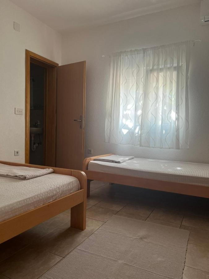 Apartment And Rooms Barbaric Neum Exterior foto