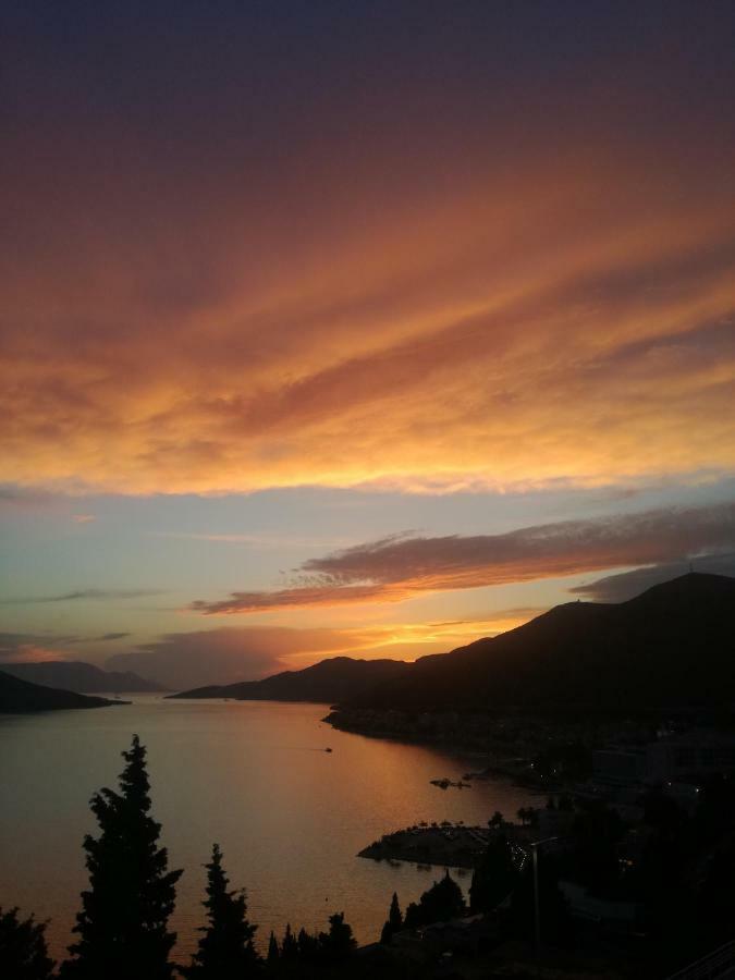 Apartment And Rooms Barbaric Neum Exterior foto