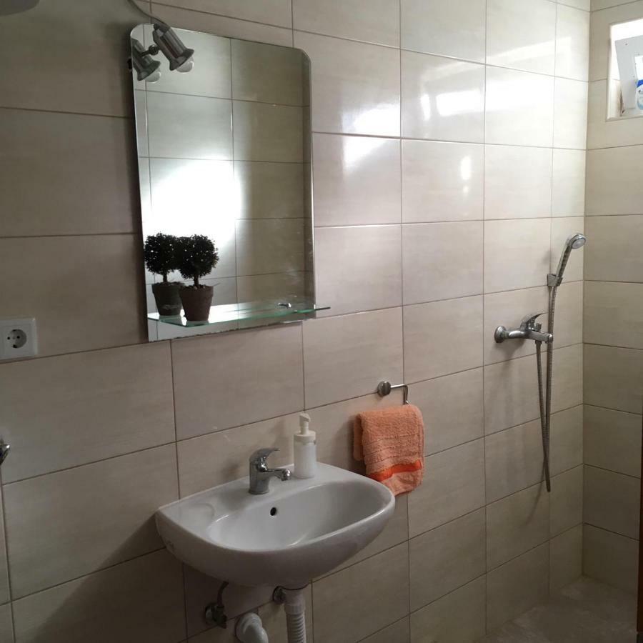Apartment And Rooms Barbaric Neum Exterior foto
